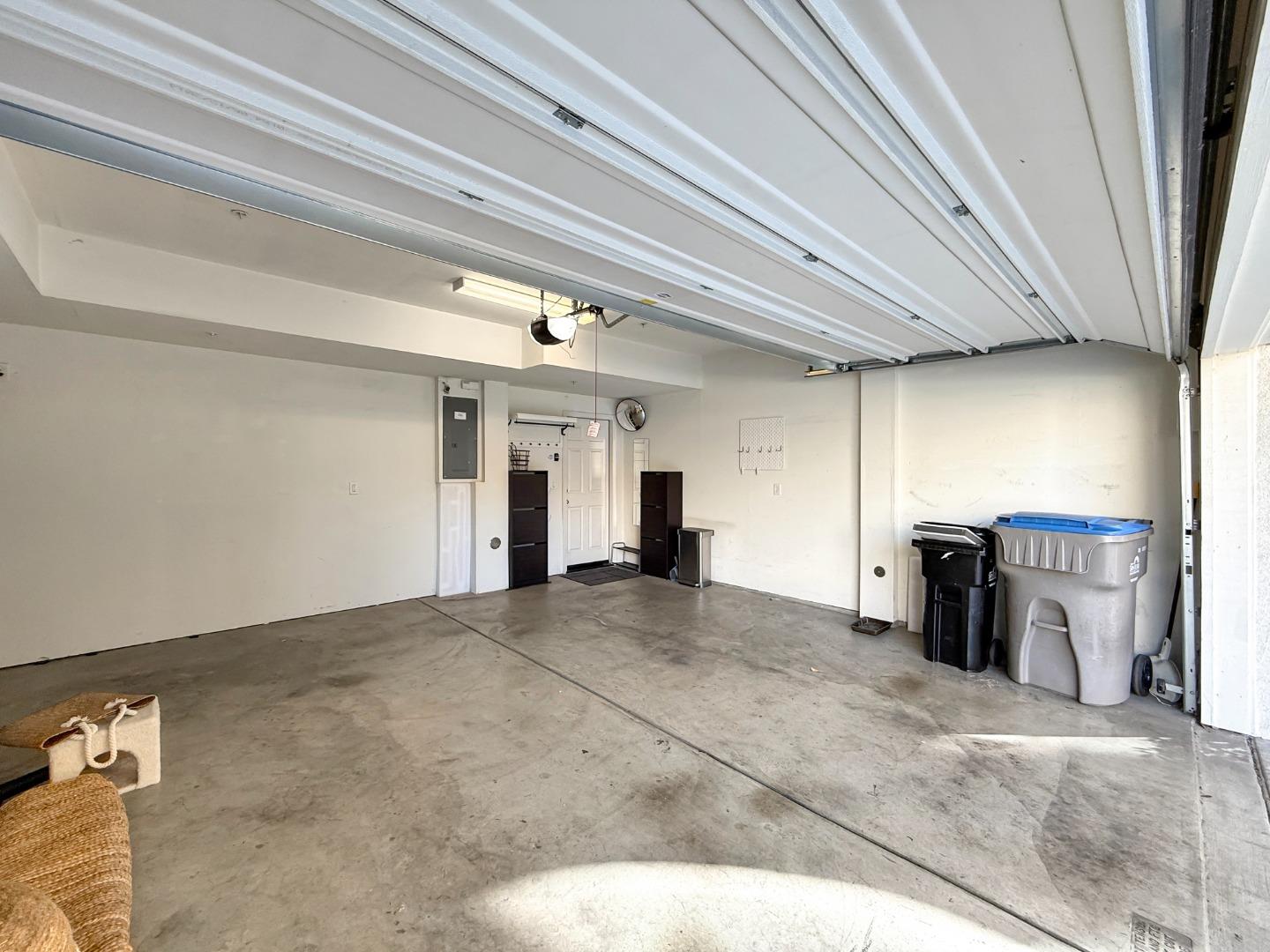 Detail Gallery Image 26 of 34 For 1053 Eagle Way, San Jose,  CA 95131 - 4 Beds | 3/1 Baths