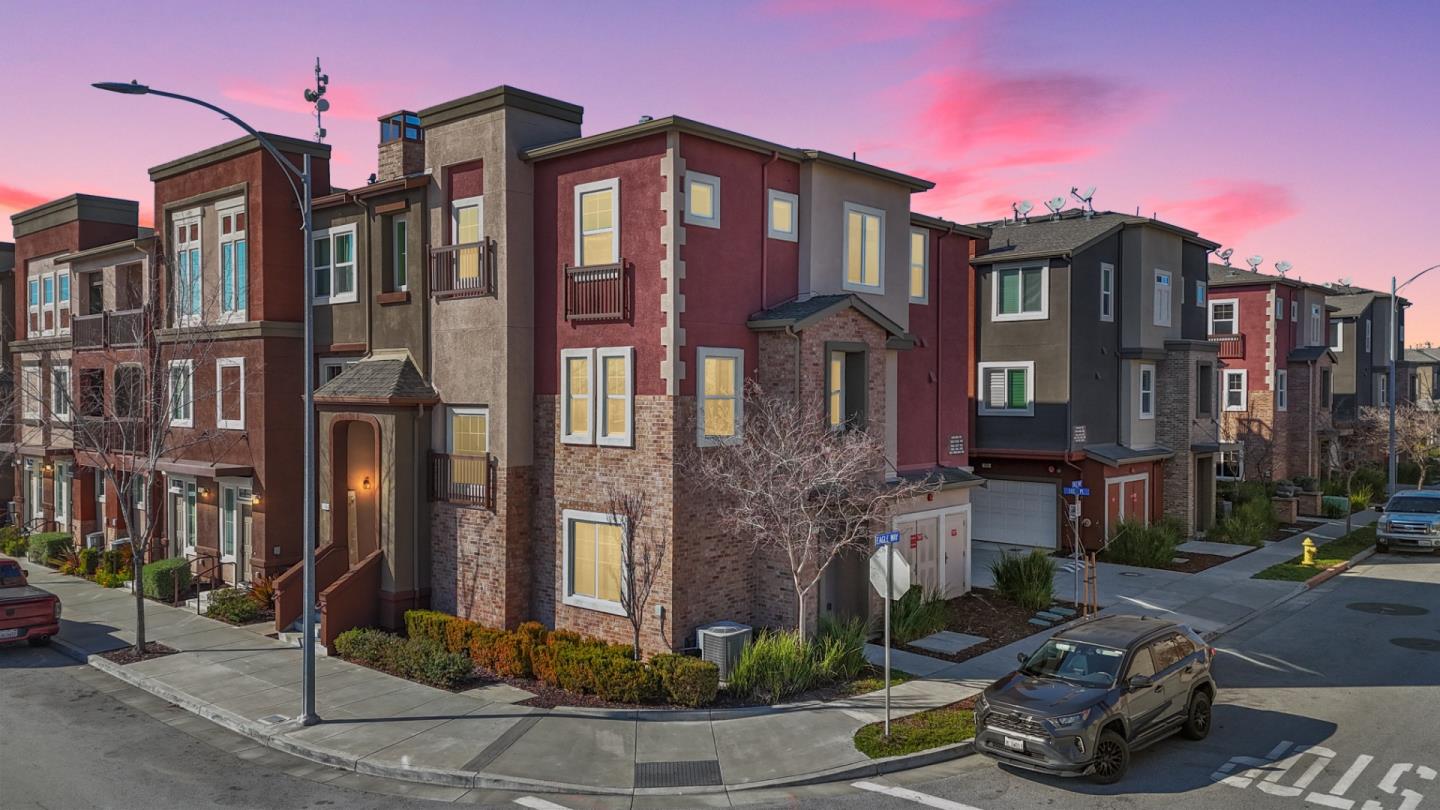 Detail Gallery Image 28 of 34 For 1053 Eagle Way, San Jose,  CA 95131 - 4 Beds | 3/1 Baths