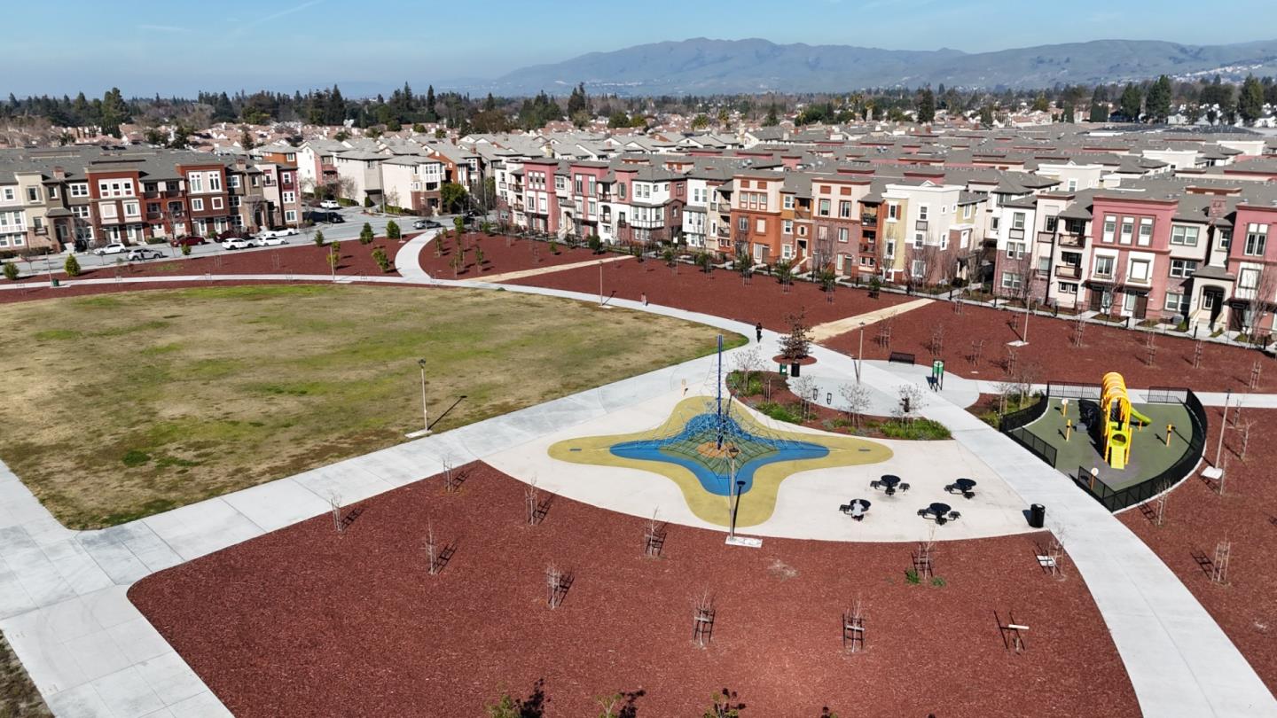 Detail Gallery Image 30 of 34 For 1053 Eagle Way, San Jose,  CA 95131 - 4 Beds | 3/1 Baths