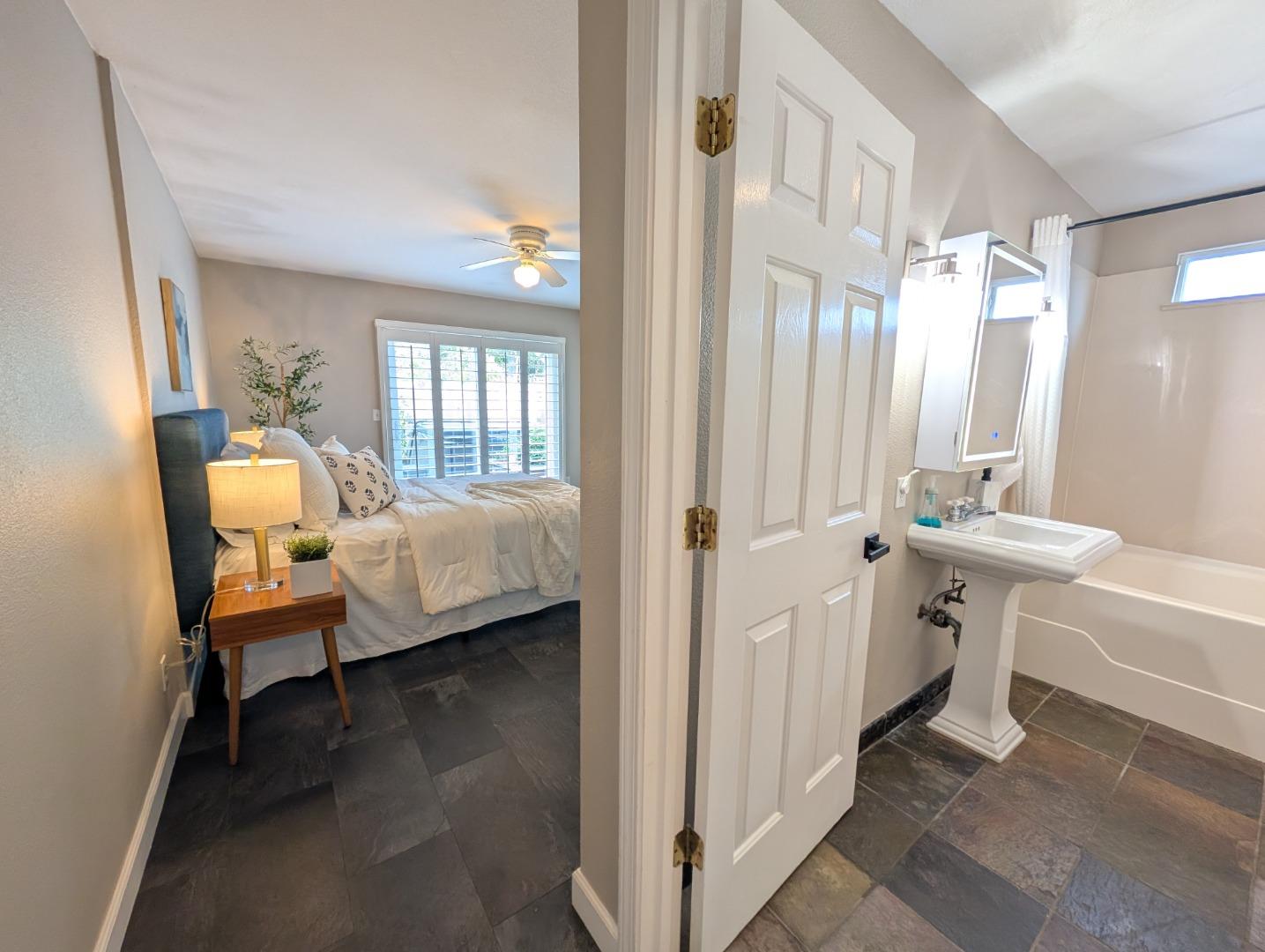 Detail Gallery Image 14 of 24 For 124 Western Ct, Santa Cruz,  CA 95060 - 3 Beds | 2 Baths