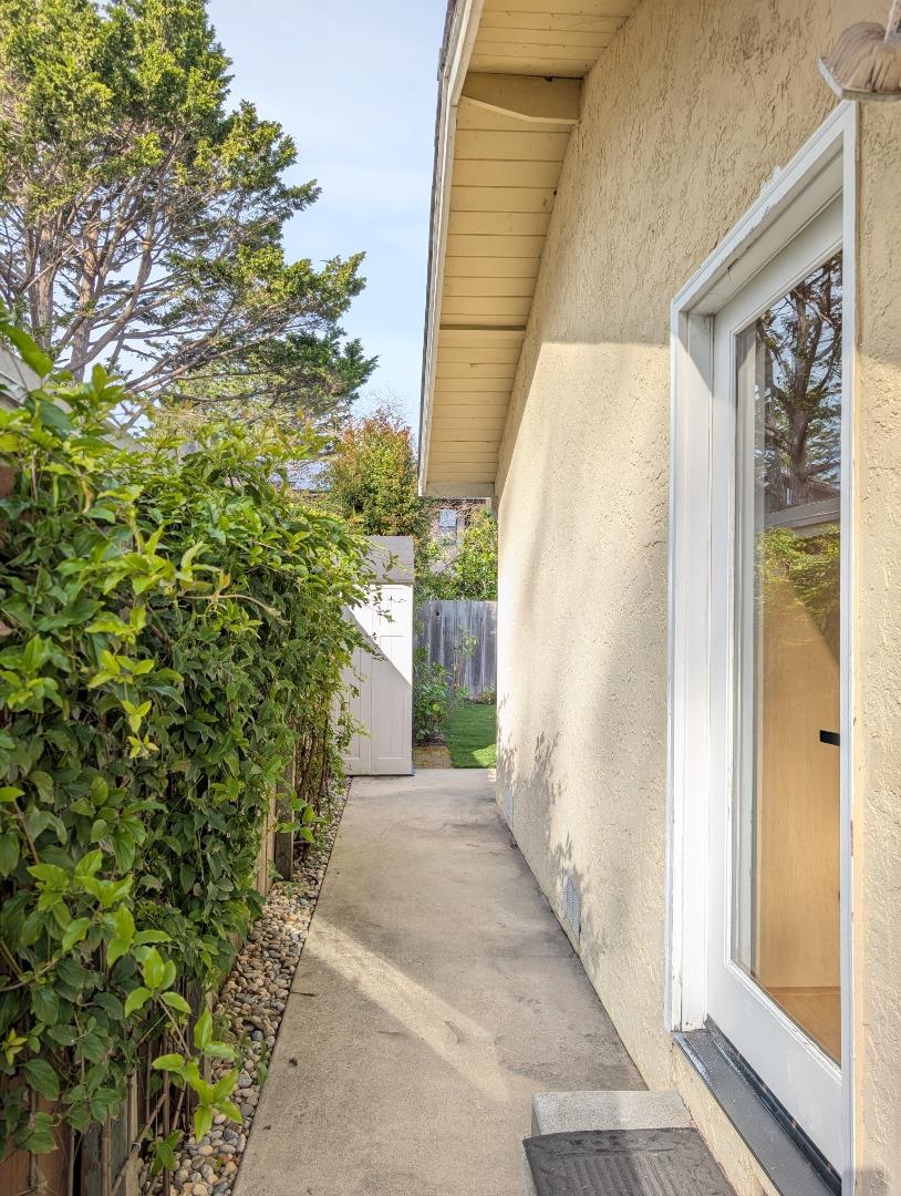 Detail Gallery Image 21 of 24 For 124 Western Ct, Santa Cruz,  CA 95060 - 3 Beds | 2 Baths