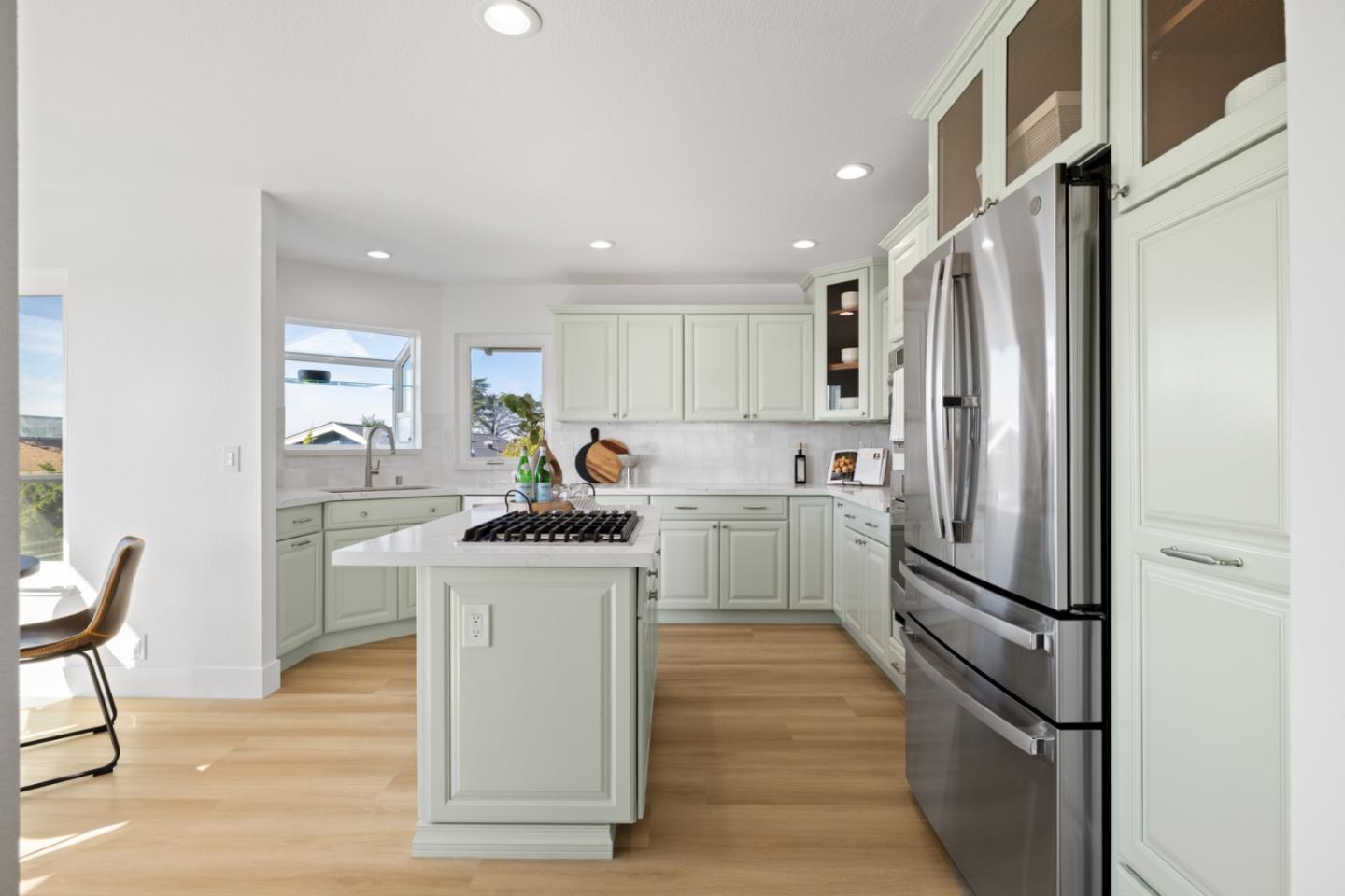 Detail Gallery Image 21 of 51 For 211 Washington Blvd, Half Moon Bay,  CA 94019 - 4 Beds | 3/1 Baths