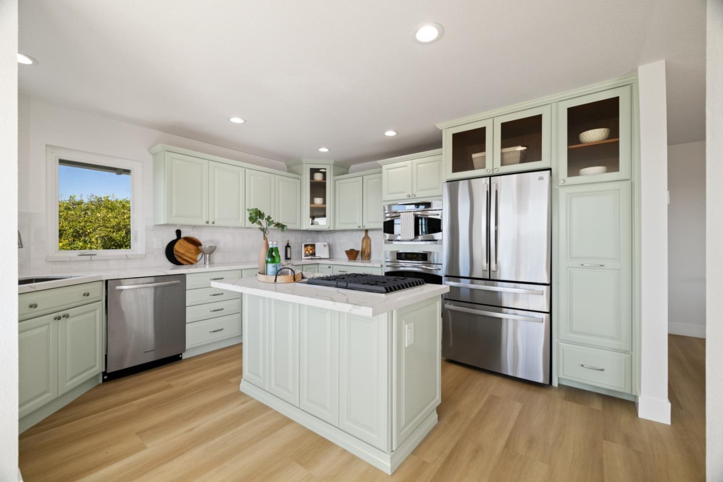 Detail Gallery Image 23 of 51 For 211 Washington Blvd, Half Moon Bay,  CA 94019 - 4 Beds | 3/1 Baths