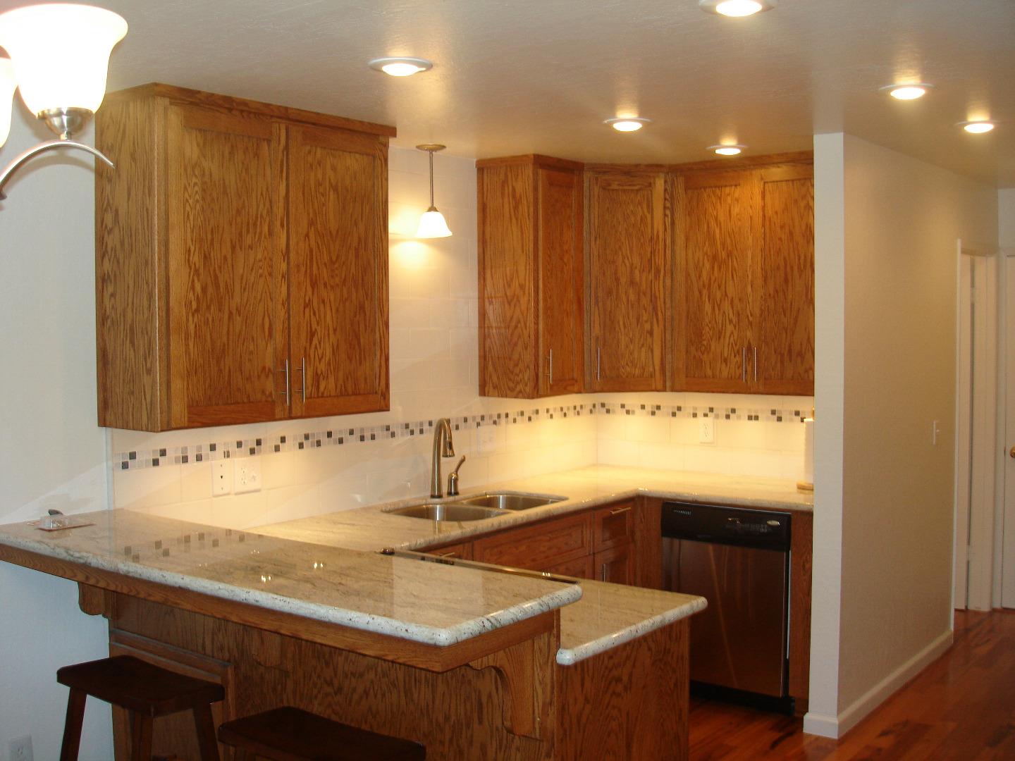 Detail Gallery Image 5 of 9 For 764 Heath Cv, Santa Cruz,  CA 95062 - 3 Beds | 2/1 Baths