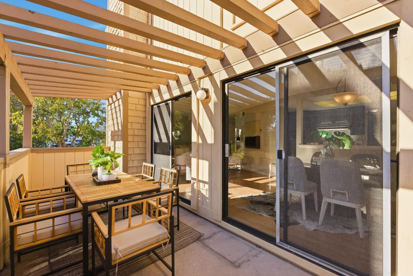 Detail Gallery Image 12 of 27 For 16154 Loretta Ln, Los Gatos,  CA 95032 - 2 Beds | 2/1 Baths