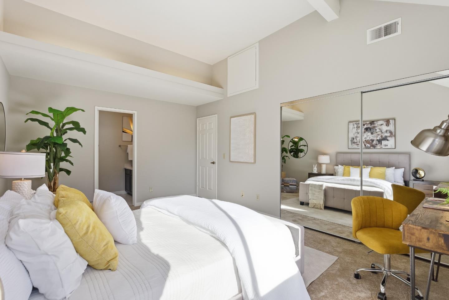 Detail Gallery Image 20 of 27 For 16154 Loretta Ln, Los Gatos,  CA 95032 - 2 Beds | 2/1 Baths