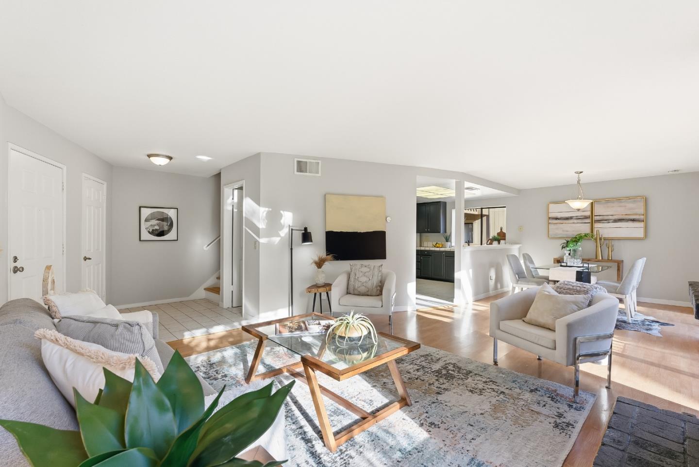 Detail Gallery Image 4 of 27 For 16154 Loretta Ln, Los Gatos,  CA 95032 - 2 Beds | 2/1 Baths