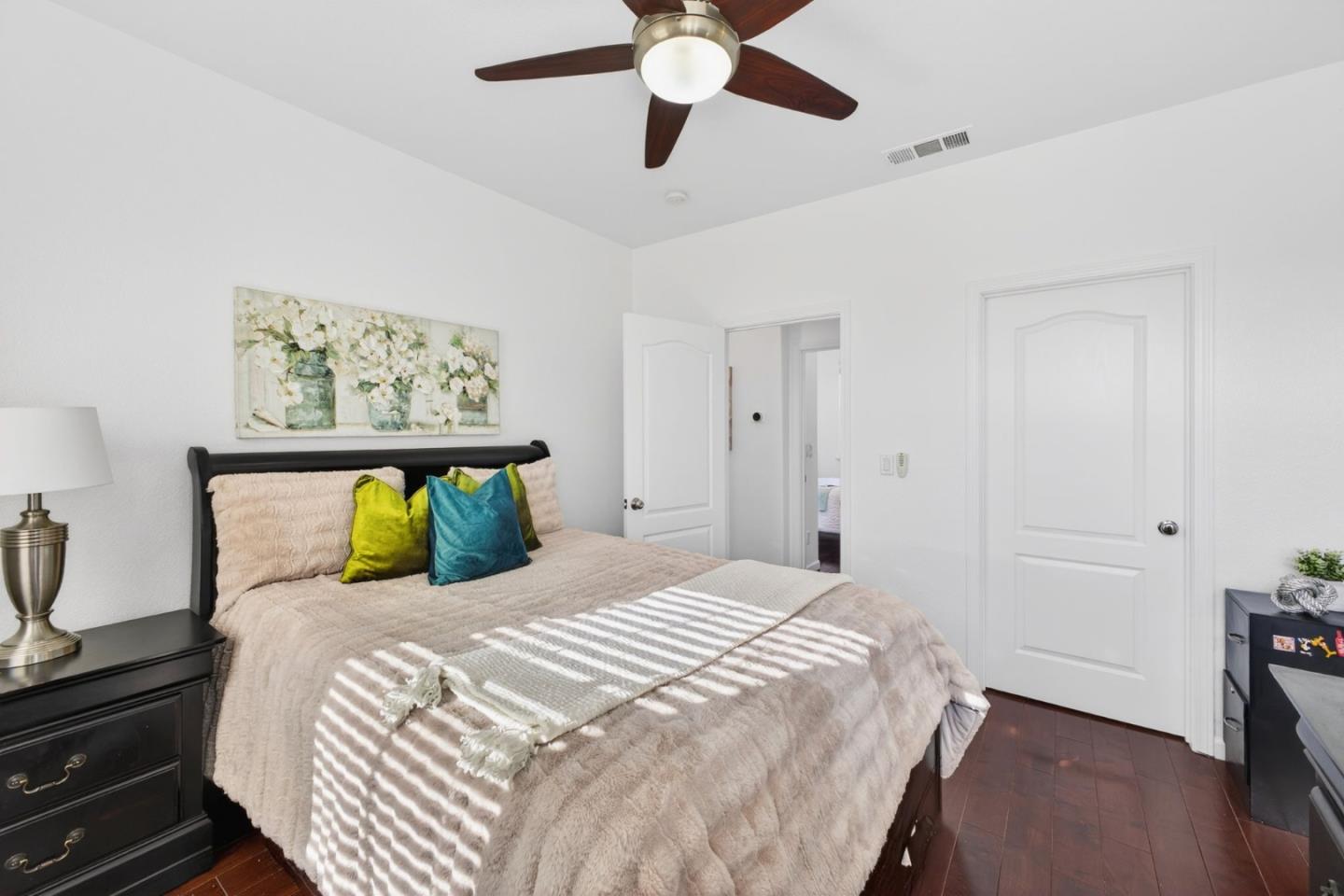 Detail Gallery Image 18 of 25 For 363 Bella Ridge Ter, San Jose,  CA 95125 - 3 Beds | 3 Baths