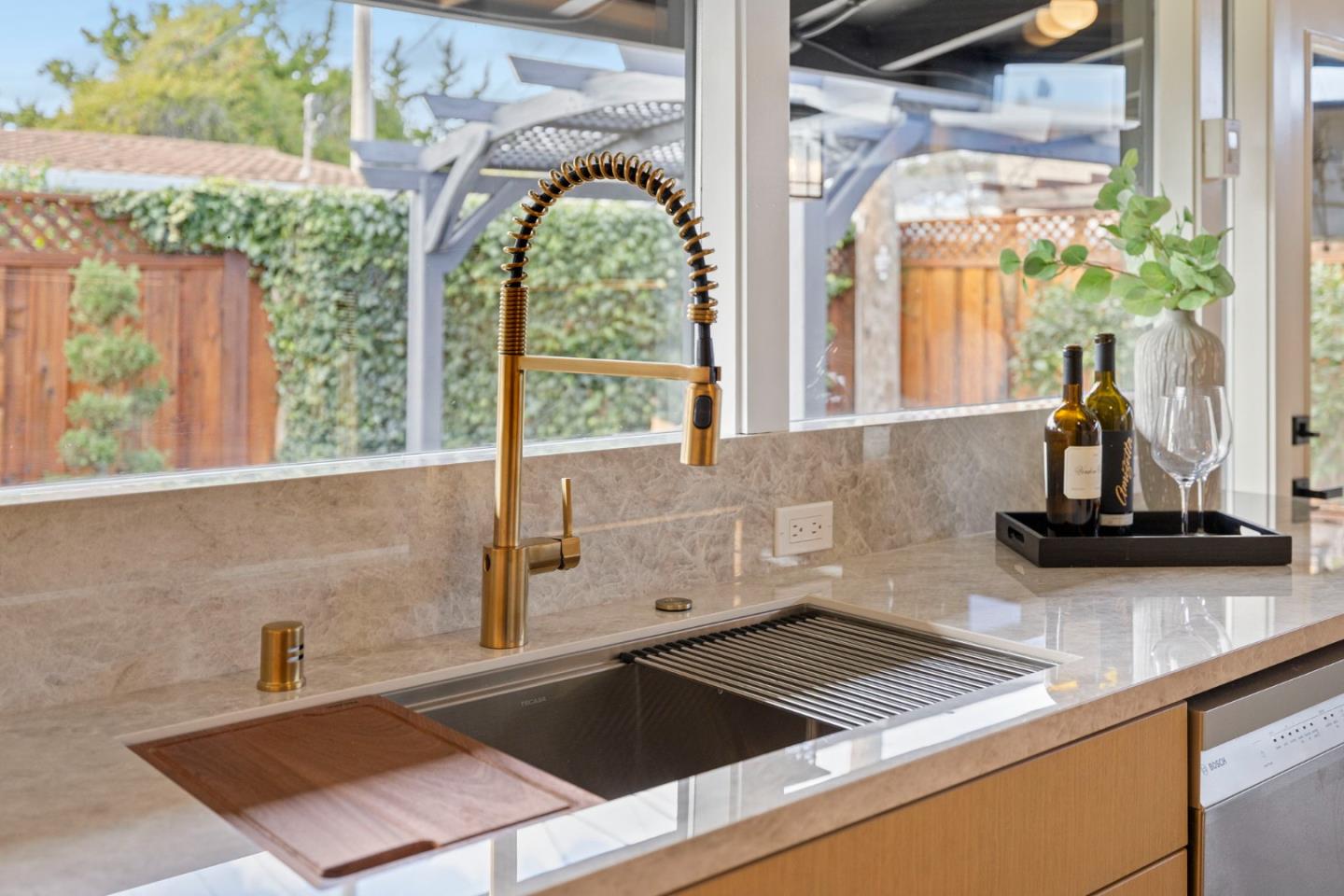 Detail Gallery Image 18 of 50 For 334 Kellogg Way, Santa Clara,  CA 95051 - 3 Beds | 2 Baths