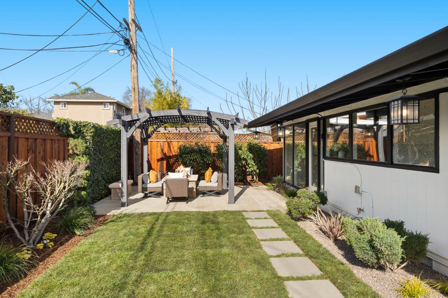 Detail Gallery Image 37 of 50 For 334 Kellogg Way, Santa Clara,  CA 95051 - 3 Beds | 2 Baths