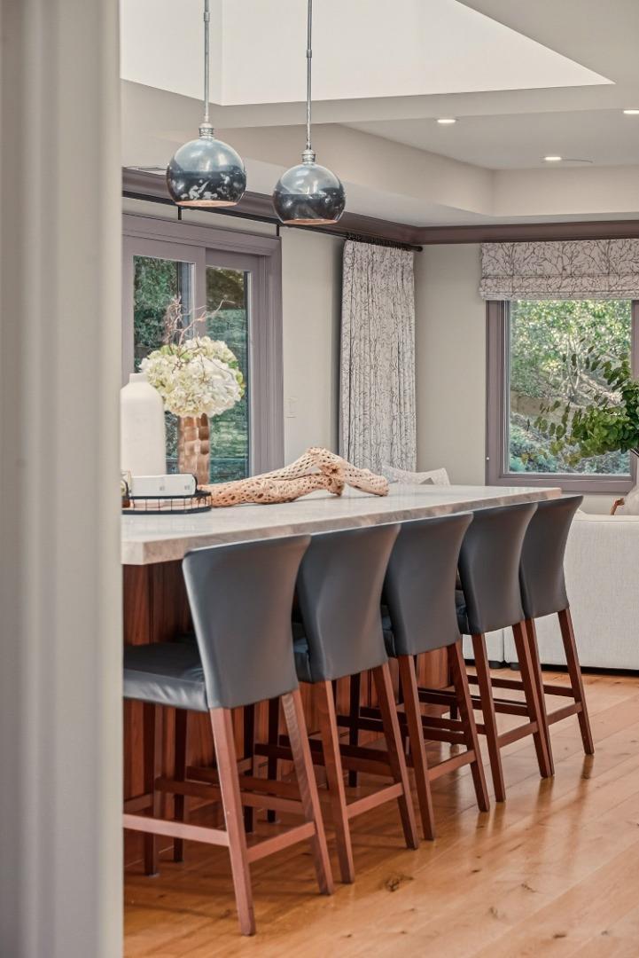 Detail Gallery Image 15 of 61 For 11913 Murietta Ln, Los Altos Hills,  CA 94022 - 4 Beds | 3/1 Baths