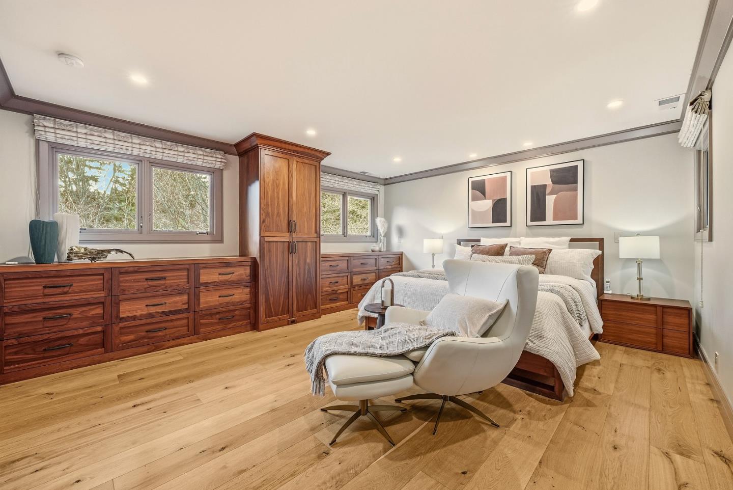 Detail Gallery Image 25 of 61 For 11913 Murietta Ln, Los Altos Hills,  CA 94022 - 4 Beds | 3/1 Baths