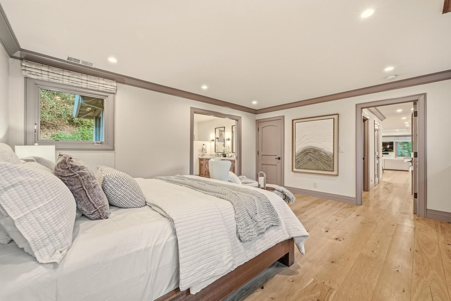 Detail Gallery Image 26 of 61 For 11913 Murietta Ln, Los Altos Hills,  CA 94022 - 4 Beds | 3/1 Baths