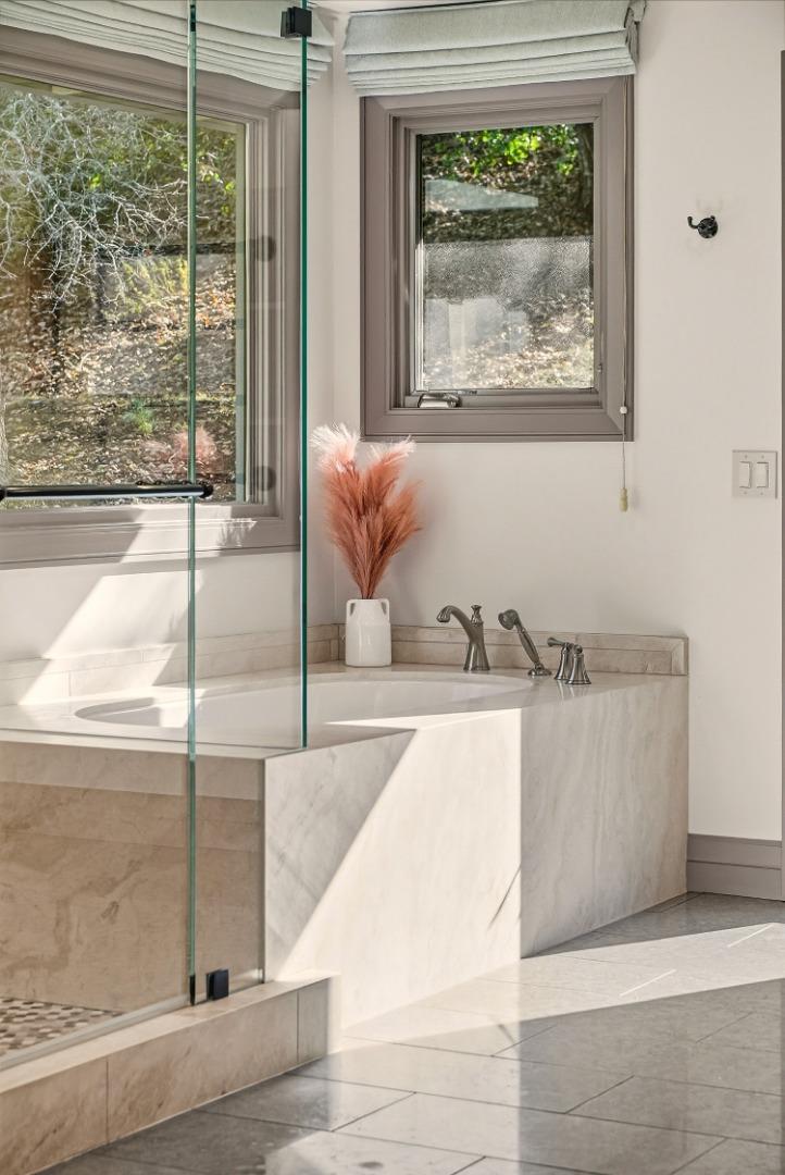 Detail Gallery Image 29 of 61 For 11913 Murietta Ln, Los Altos Hills,  CA 94022 - 4 Beds | 3/1 Baths