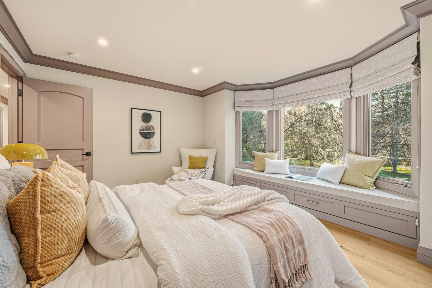 Detail Gallery Image 34 of 61 For 11913 Murietta Ln, Los Altos Hills,  CA 94022 - 4 Beds | 3/1 Baths