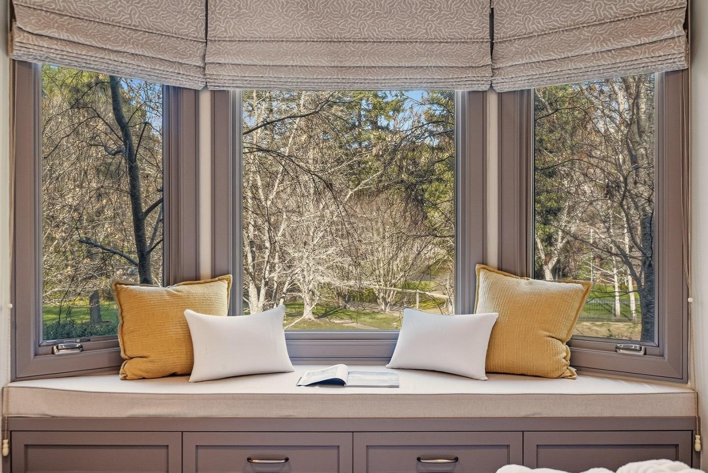 Detail Gallery Image 36 of 61 For 11913 Murietta Ln, Los Altos Hills,  CA 94022 - 4 Beds | 3/1 Baths