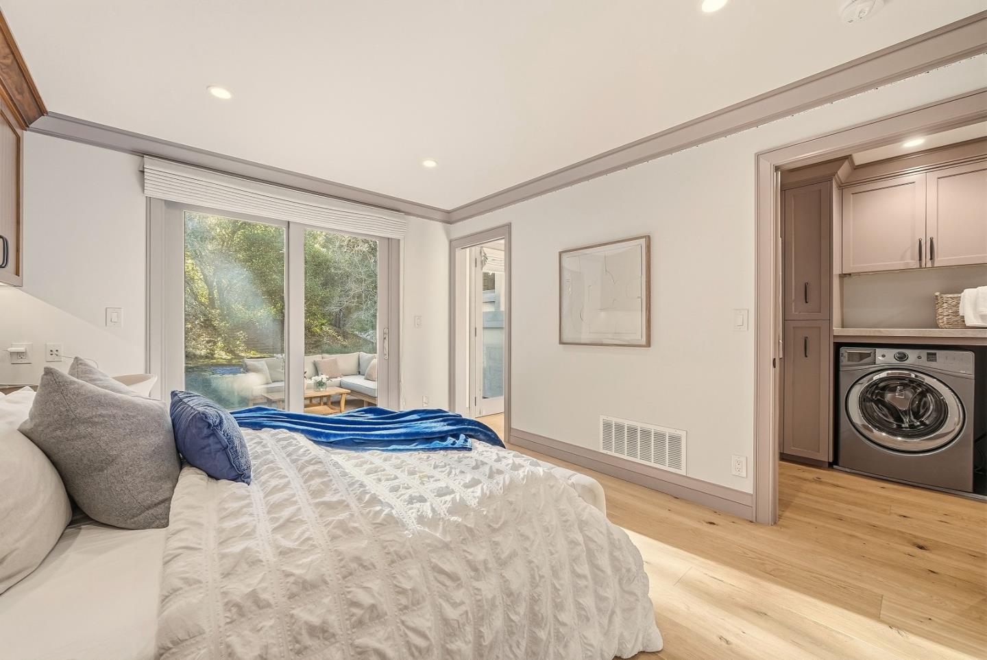 Detail Gallery Image 39 of 61 For 11913 Murietta Ln, Los Altos Hills,  CA 94022 - 4 Beds | 3/1 Baths