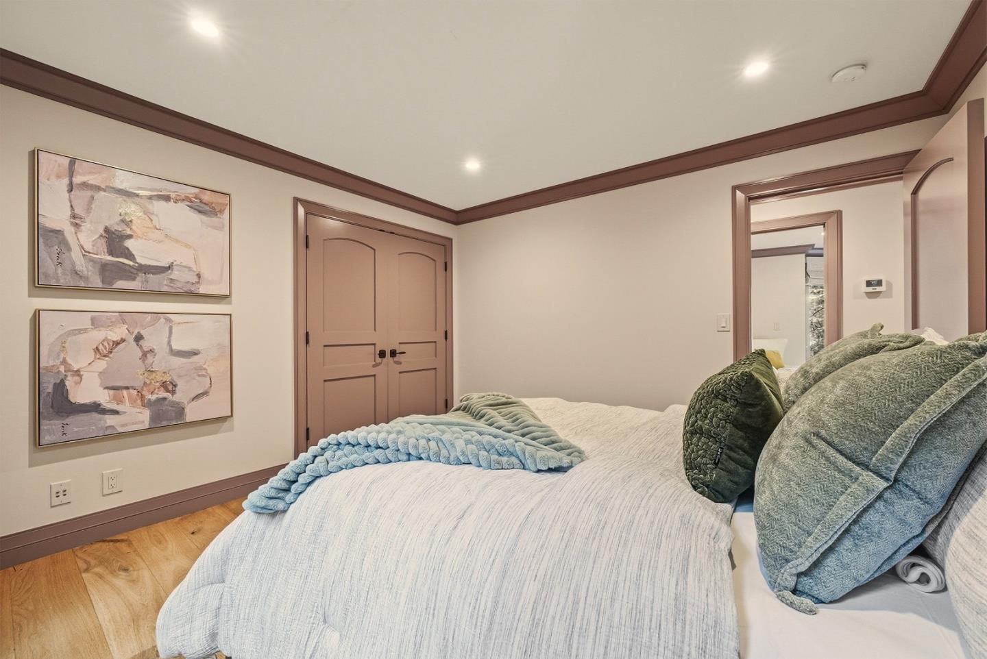 Detail Gallery Image 41 of 61 For 11913 Murietta Ln, Los Altos Hills,  CA 94022 - 4 Beds | 3/1 Baths