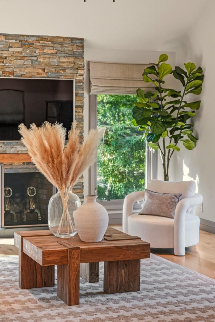 Detail Gallery Image 5 of 61 For 11913 Murietta Ln, Los Altos Hills,  CA 94022 - 4 Beds | 3/1 Baths