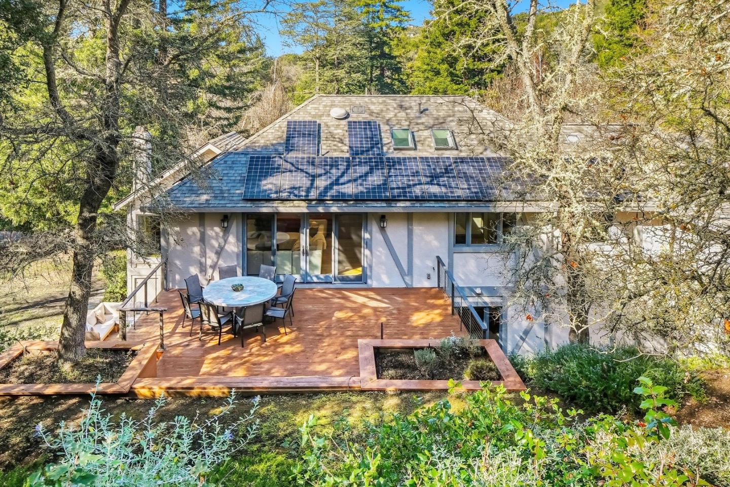 Detail Gallery Image 54 of 61 For 11913 Murietta Ln, Los Altos Hills,  CA 94022 - 4 Beds | 3/1 Baths