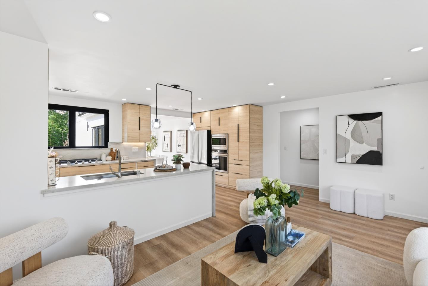 Detail Gallery Image 6 of 38 For 341 Orchard Ave, Sunnyvale,  CA 94085 - 3 Beds | 2 Baths