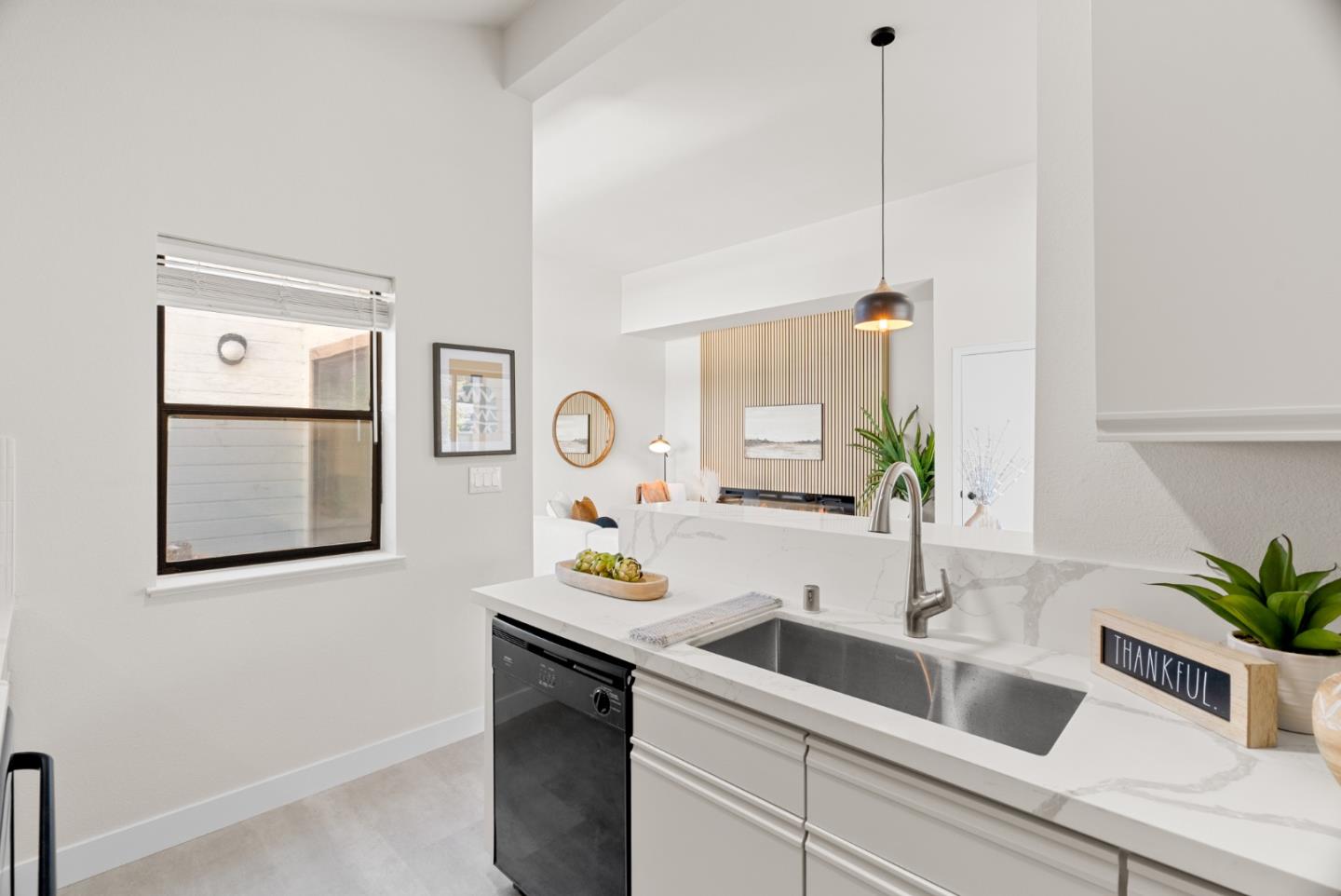 Photo #5: ML82032832 Listing: Photo #5