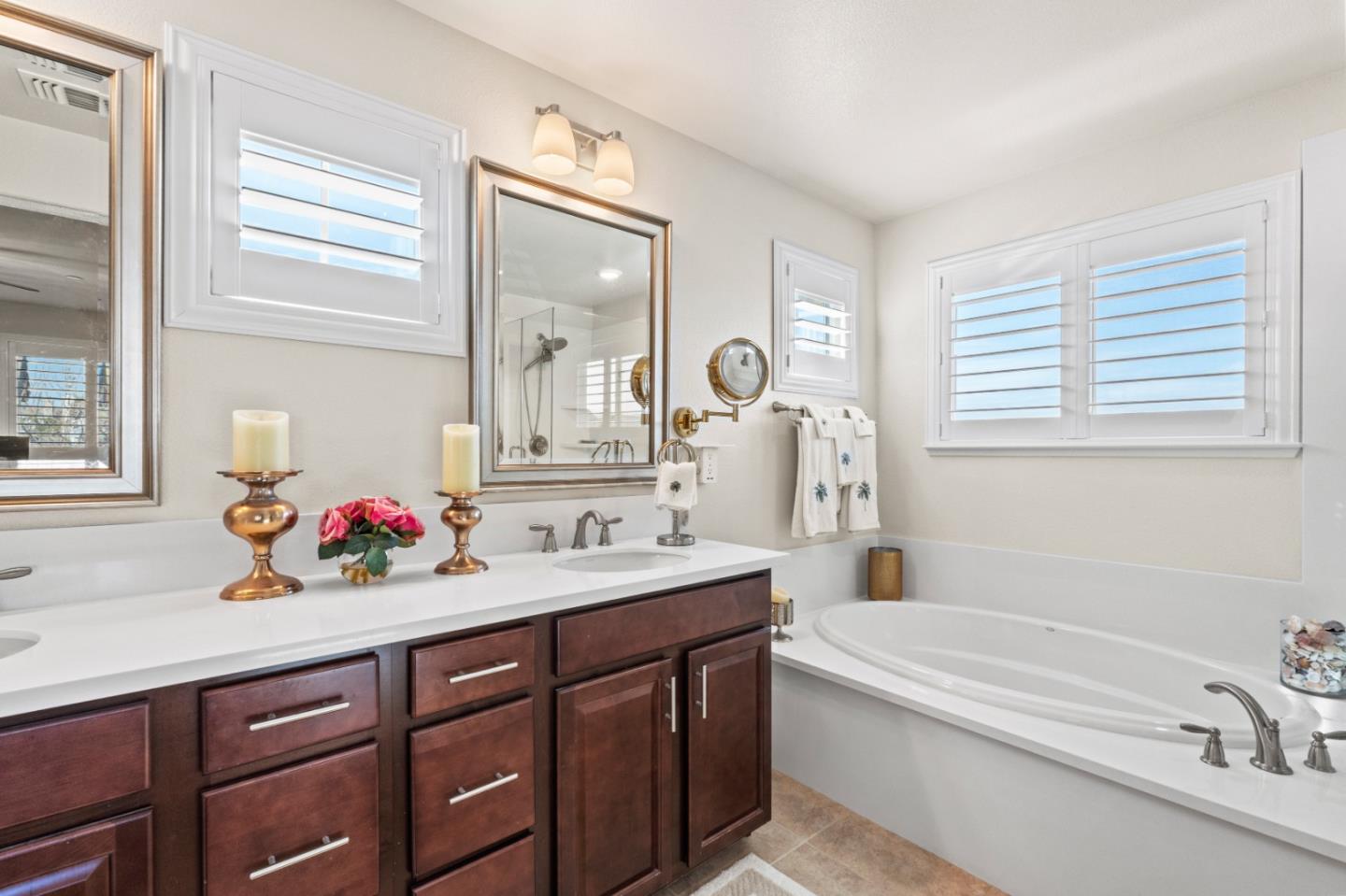 Detail Gallery Image 27 of 40 For 1215 Campania Way, Salinas,  CA 93905 - 4 Beds | 3 Baths