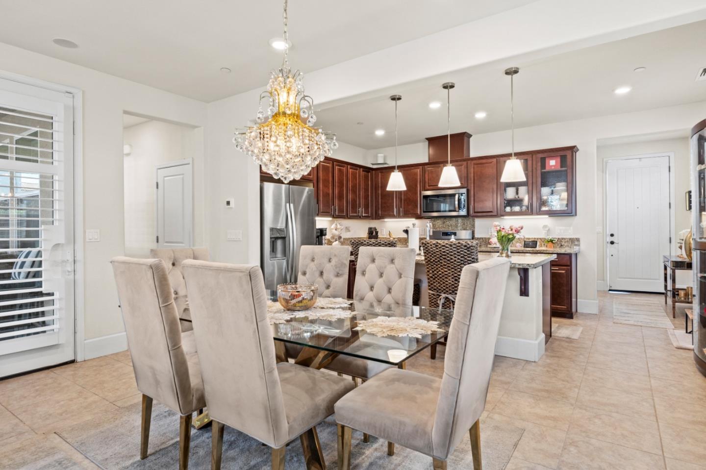 Detail Gallery Image 5 of 40 For 1215 Campania Way, Salinas,  CA 93905 - 4 Beds | 3 Baths