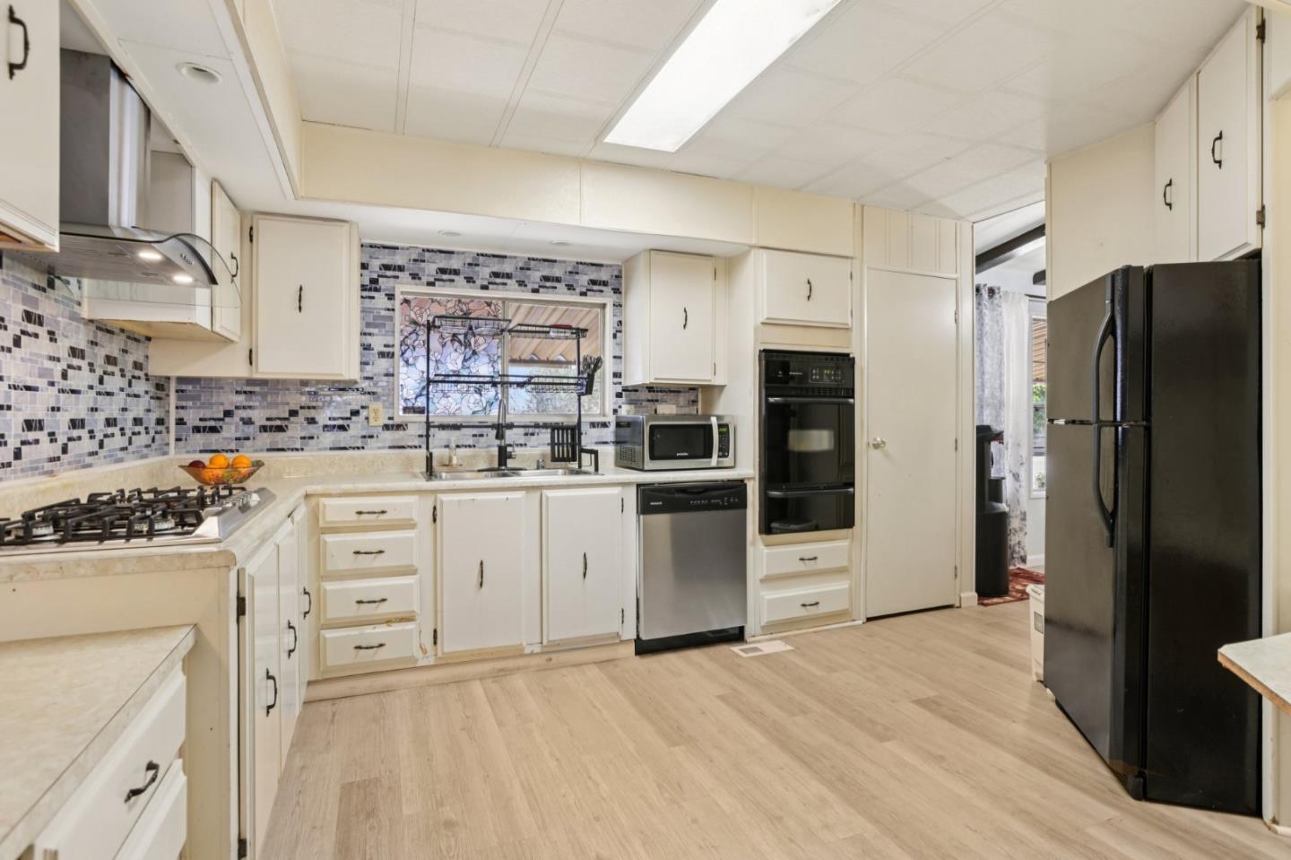 Detail Gallery Image 12 of 36 For 818 Villa Teresa Way #818,  San Jose,  CA 95123 - 3 Beds | 2 Baths