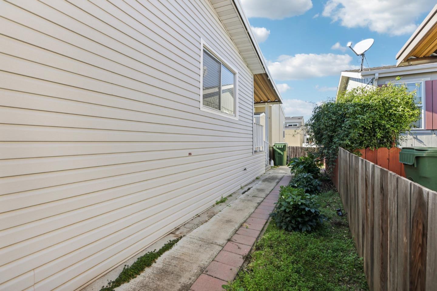 Detail Gallery Image 28 of 36 For 818 Villa Teresa Way #818,  San Jose,  CA 95123 - 3 Beds | 2 Baths