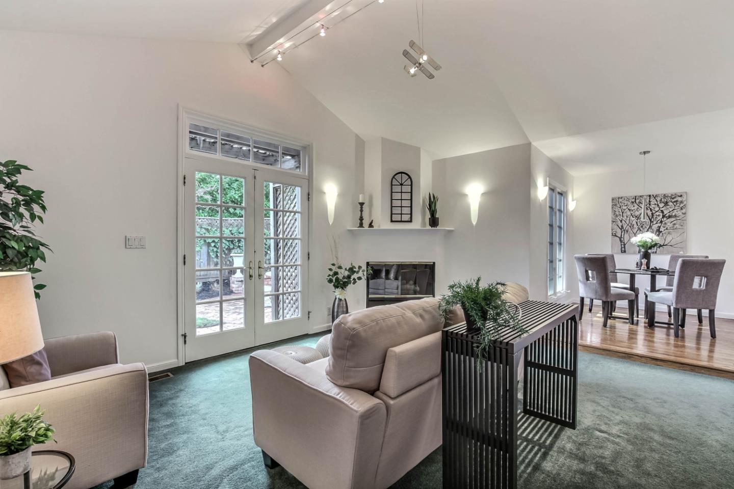 Detail Gallery Image 10 of 26 For 775 Arbor Rd, Menlo Park,  CA 94025 - 3 Beds | 3 Baths