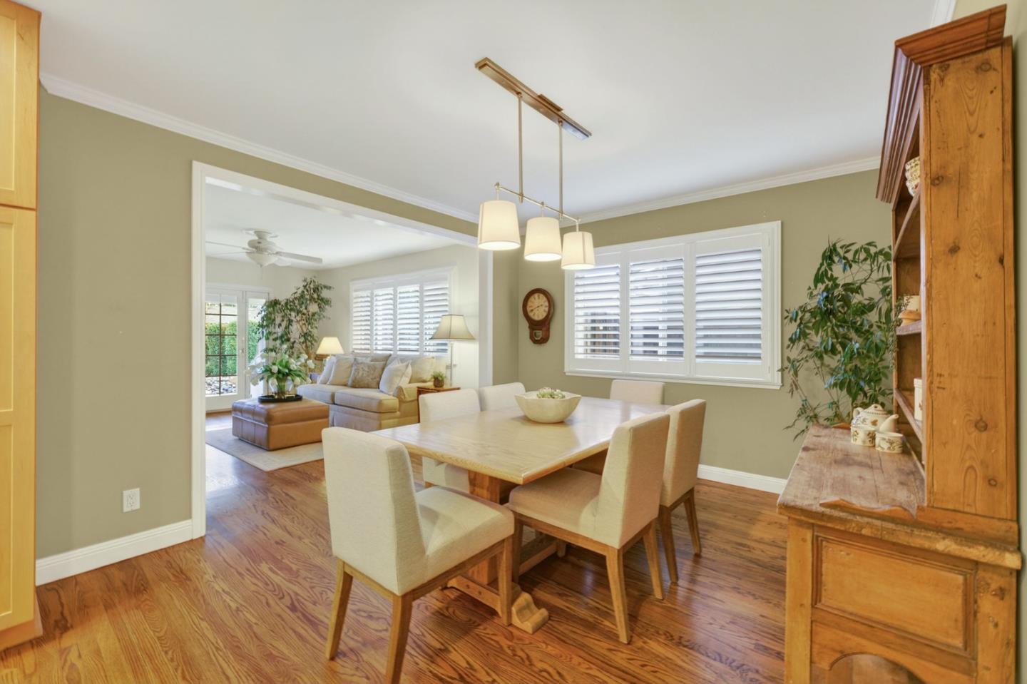 Detail Gallery Image 14 of 60 For 2338 Gunar Dr, San Jose,  CA 95124 - 4 Beds | 2/1 Baths