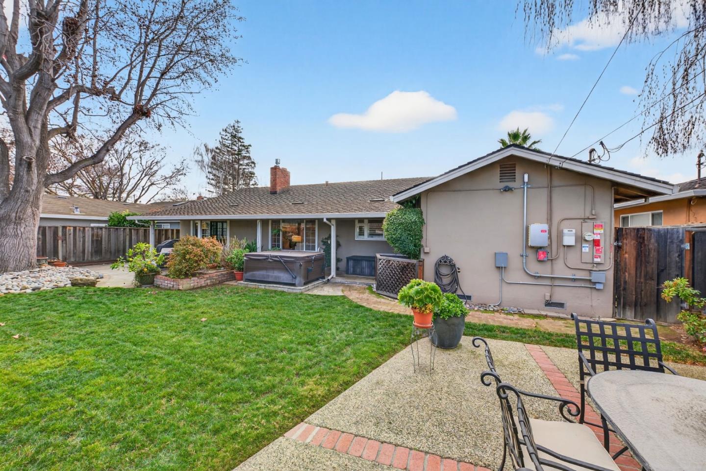 Detail Gallery Image 42 of 60 For 2338 Gunar Dr, San Jose,  CA 95124 - 4 Beds | 2/1 Baths