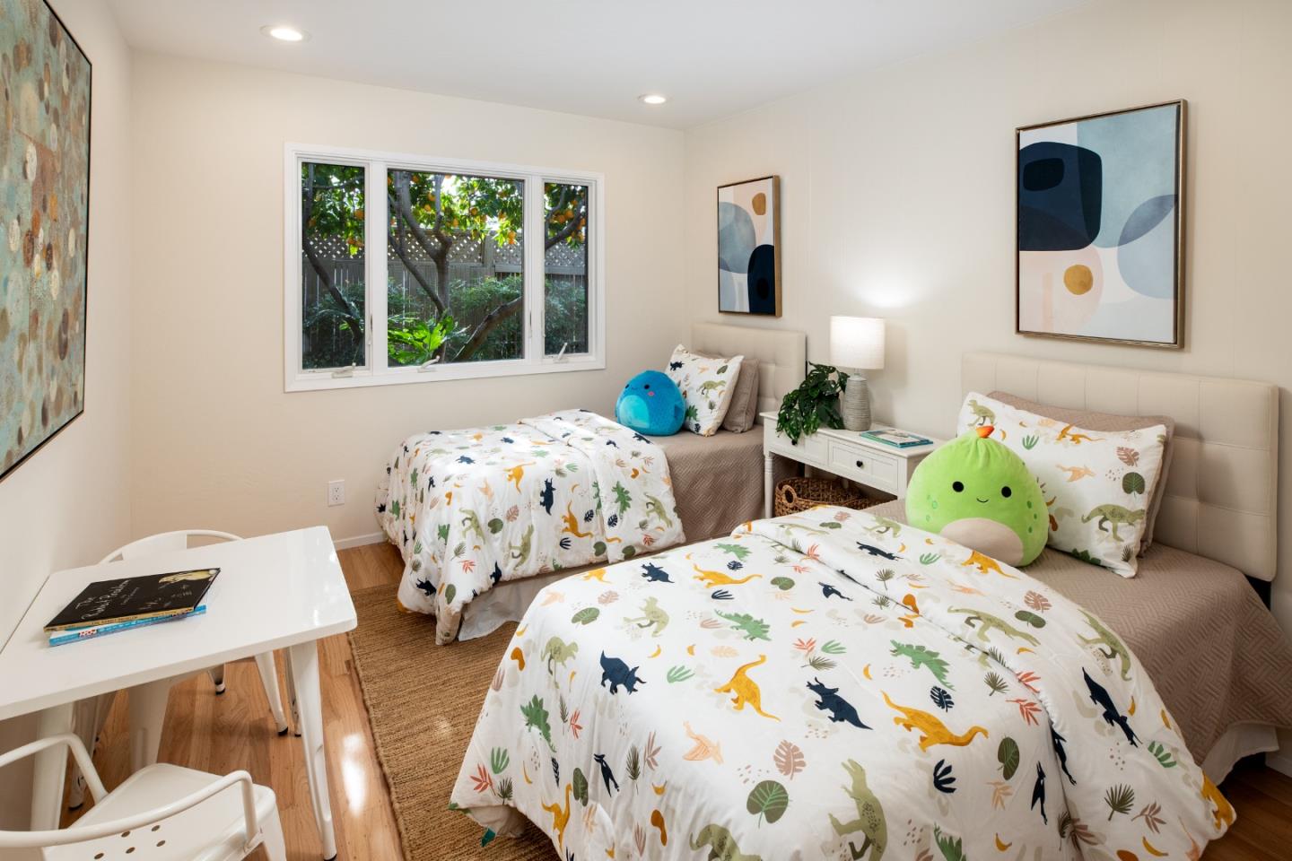 Detail Gallery Image 20 of 42 For 260 Trianon Way, Los Altos,  CA 94022 - 4 Beds | 3 Baths