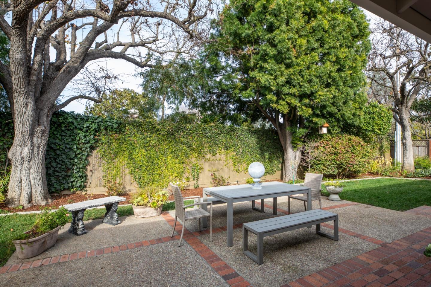 Detail Gallery Image 27 of 42 For 260 Trianon Way, Los Altos,  CA 94022 - 4 Beds | 3 Baths