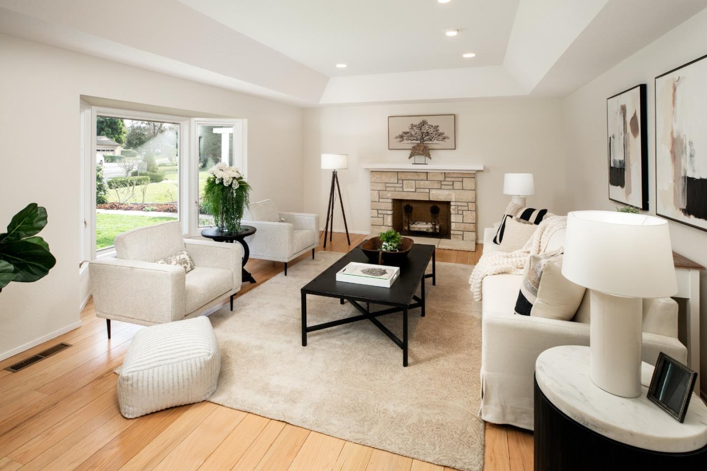 Detail Gallery Image 5 of 42 For 260 Trianon Way, Los Altos,  CA 94022 - 4 Beds | 3 Baths