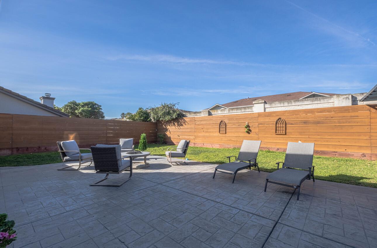 Detail Gallery Image 14 of 35 For 1829 Delancey Dr, Salinas,  CA 93906 - 3 Beds | 2/1 Baths