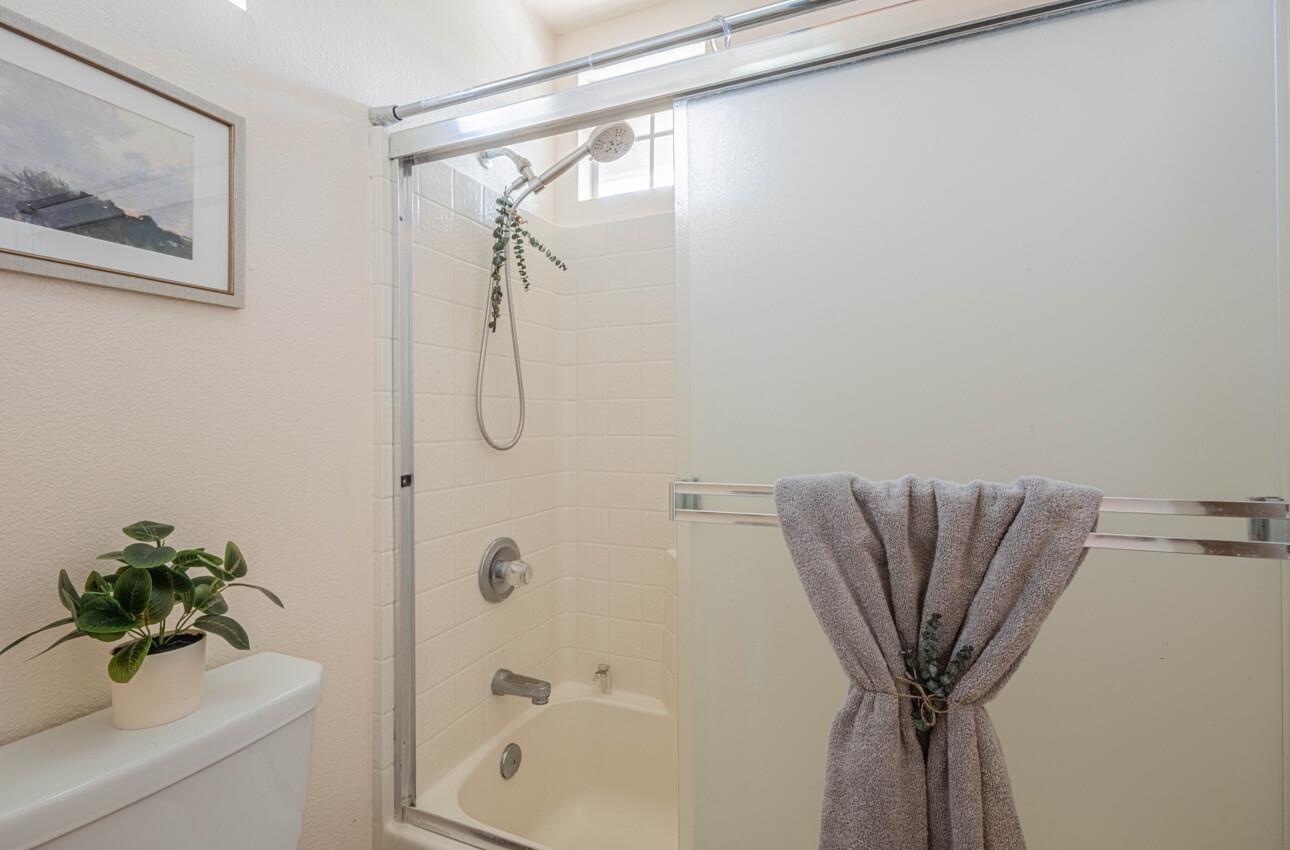 Detail Gallery Image 32 of 35 For 1829 Delancey Dr, Salinas,  CA 93906 - 3 Beds | 2/1 Baths