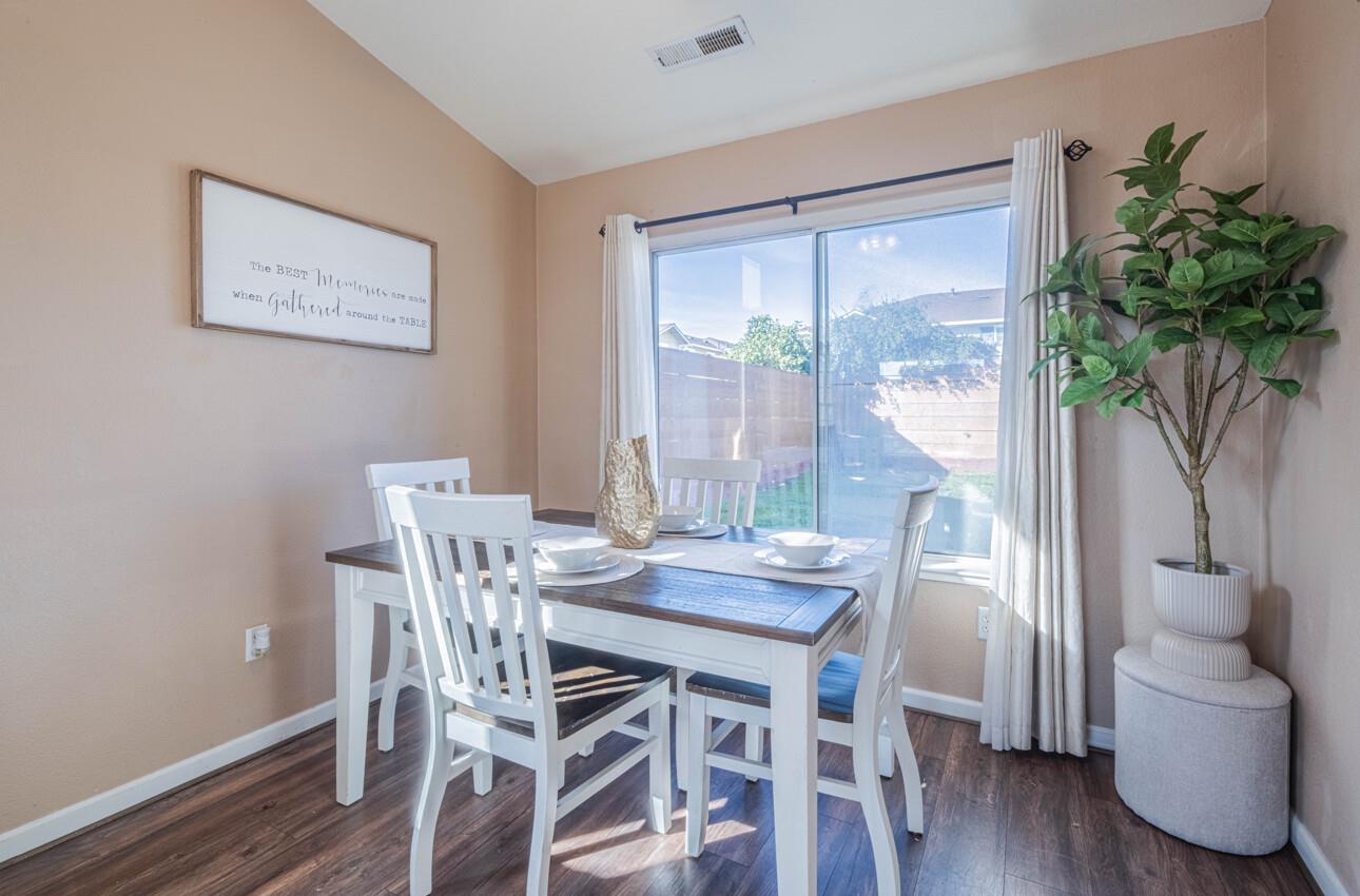 Detail Gallery Image 6 of 35 For 1829 Delancey Dr, Salinas,  CA 93906 - 3 Beds | 2/1 Baths