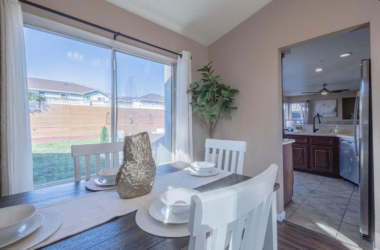 Detail Gallery Image 7 of 35 For 1829 Delancey Dr, Salinas,  CA 93906 - 3 Beds | 2/1 Baths