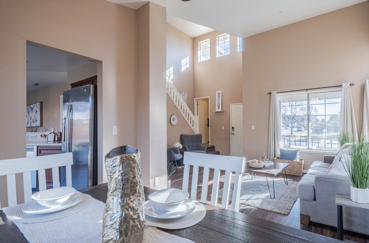 Detail Gallery Image 8 of 35 For 1829 Delancey Dr, Salinas,  CA 93906 - 3 Beds | 2/1 Baths