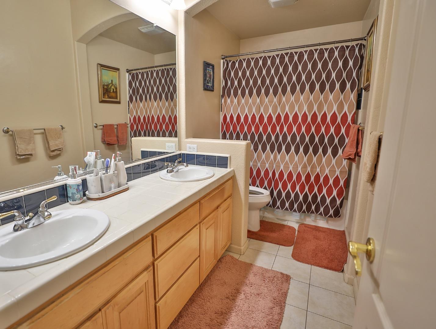 Detail Gallery Image 24 of 37 For 3032 Grasmere Cir, Roseville,  CA 95661 - 4 Beds | 3 Baths