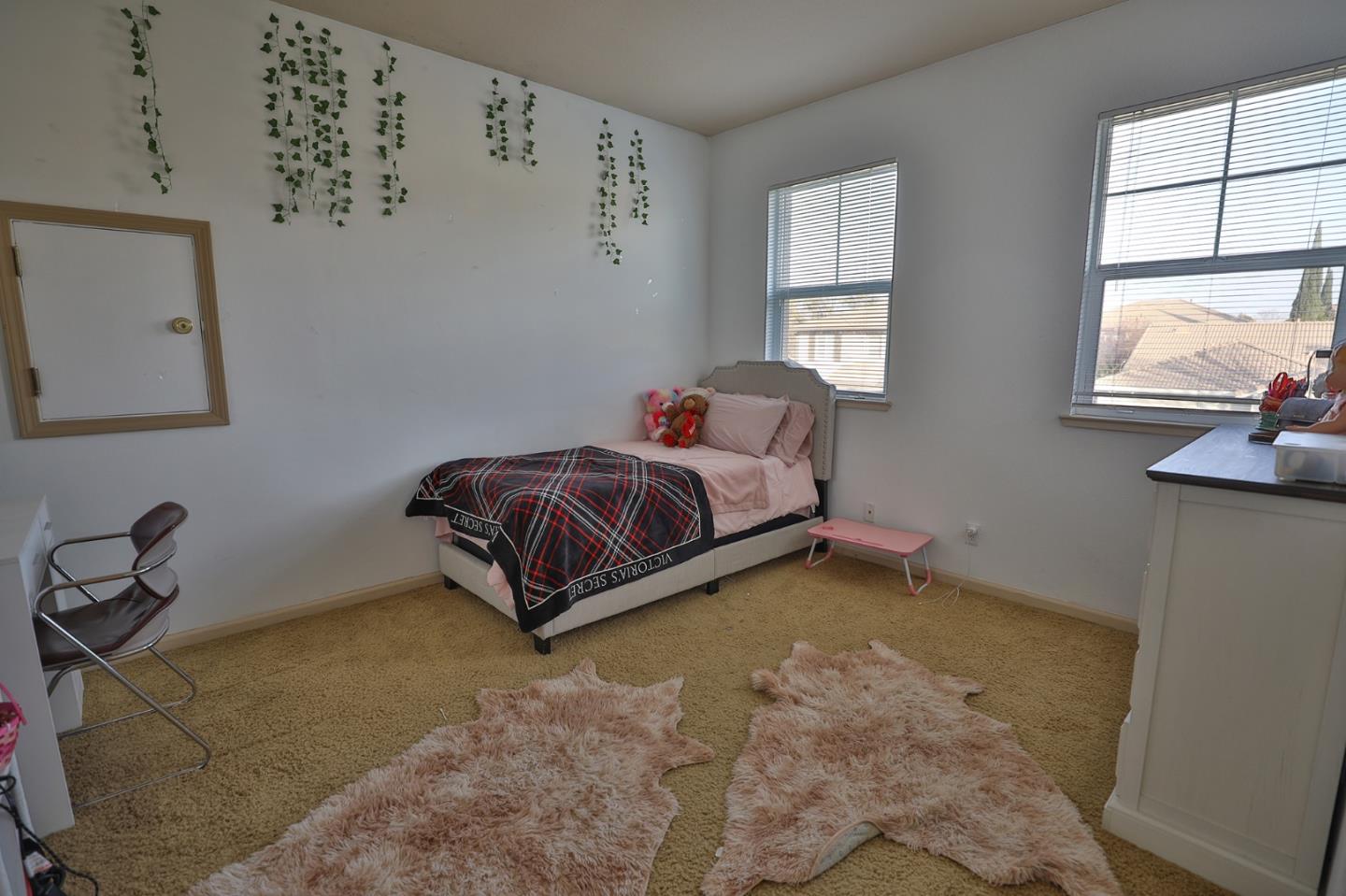 Detail Gallery Image 25 of 37 For 3032 Grasmere Cir, Roseville,  CA 95661 - 4 Beds | 3 Baths