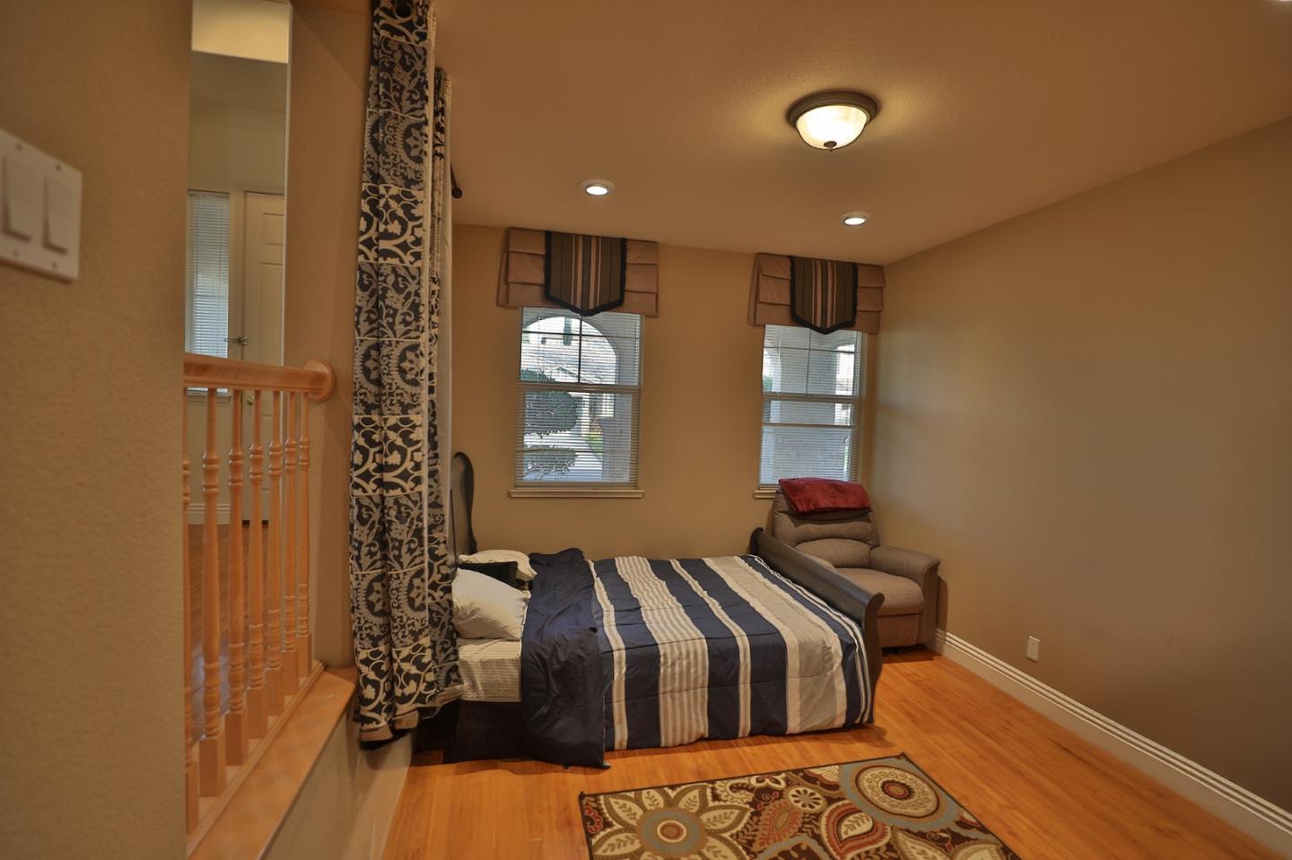 Detail Gallery Image 4 of 37 For 3032 Grasmere Cir, Roseville,  CA 95661 - 4 Beds | 3 Baths