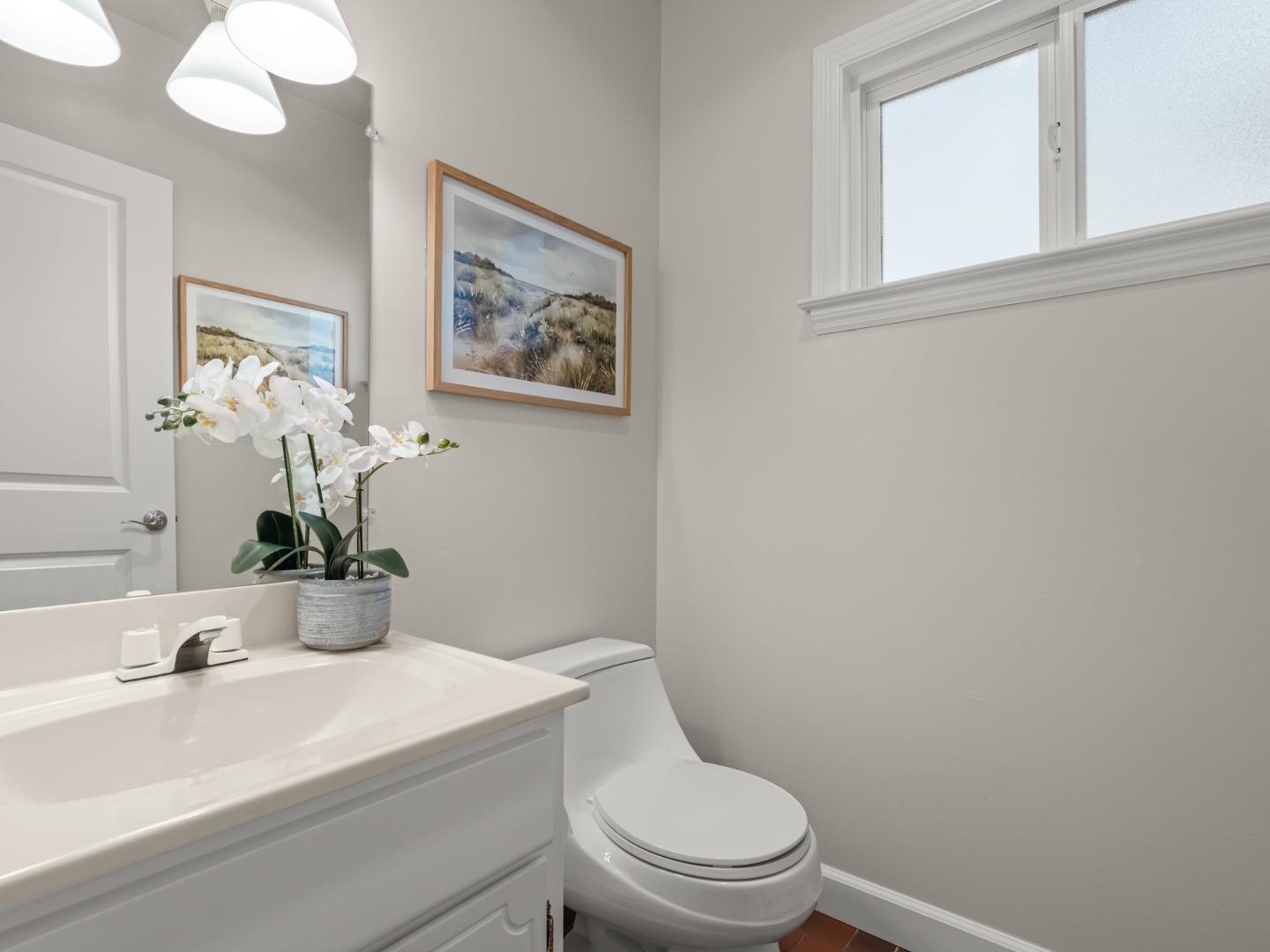 Detail Gallery Image 11 of 39 For 1458 Medallion Dr, San Jose,  CA 95120 - 5 Beds | 2/1 Baths
