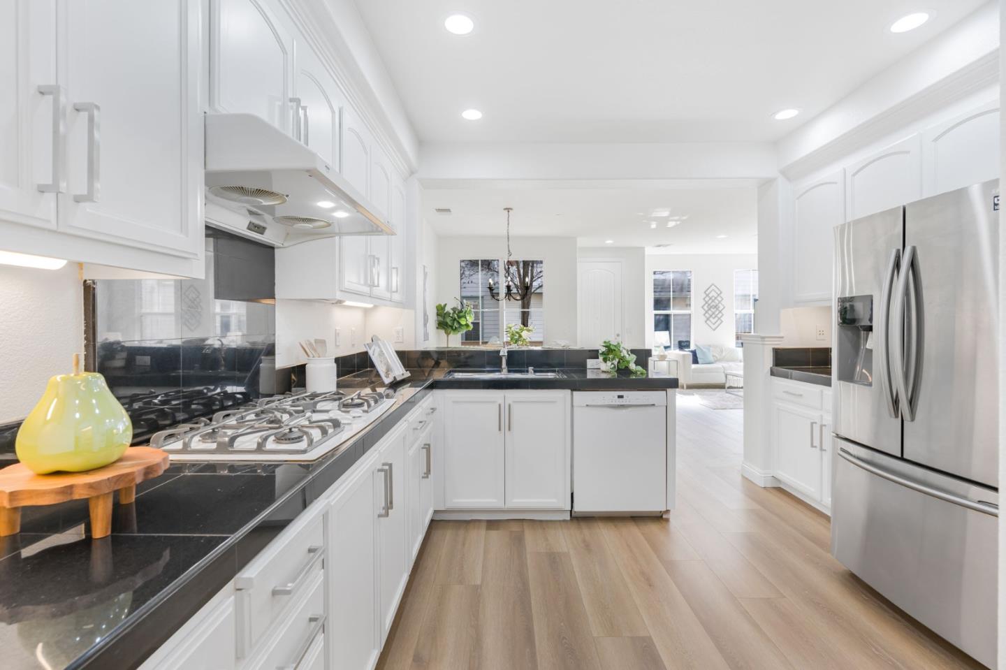 Detail Gallery Image 15 of 35 For 49063 Woodgrove Cmn, Fremont,  CA 94539 - 3 Beds | 2/1 Baths