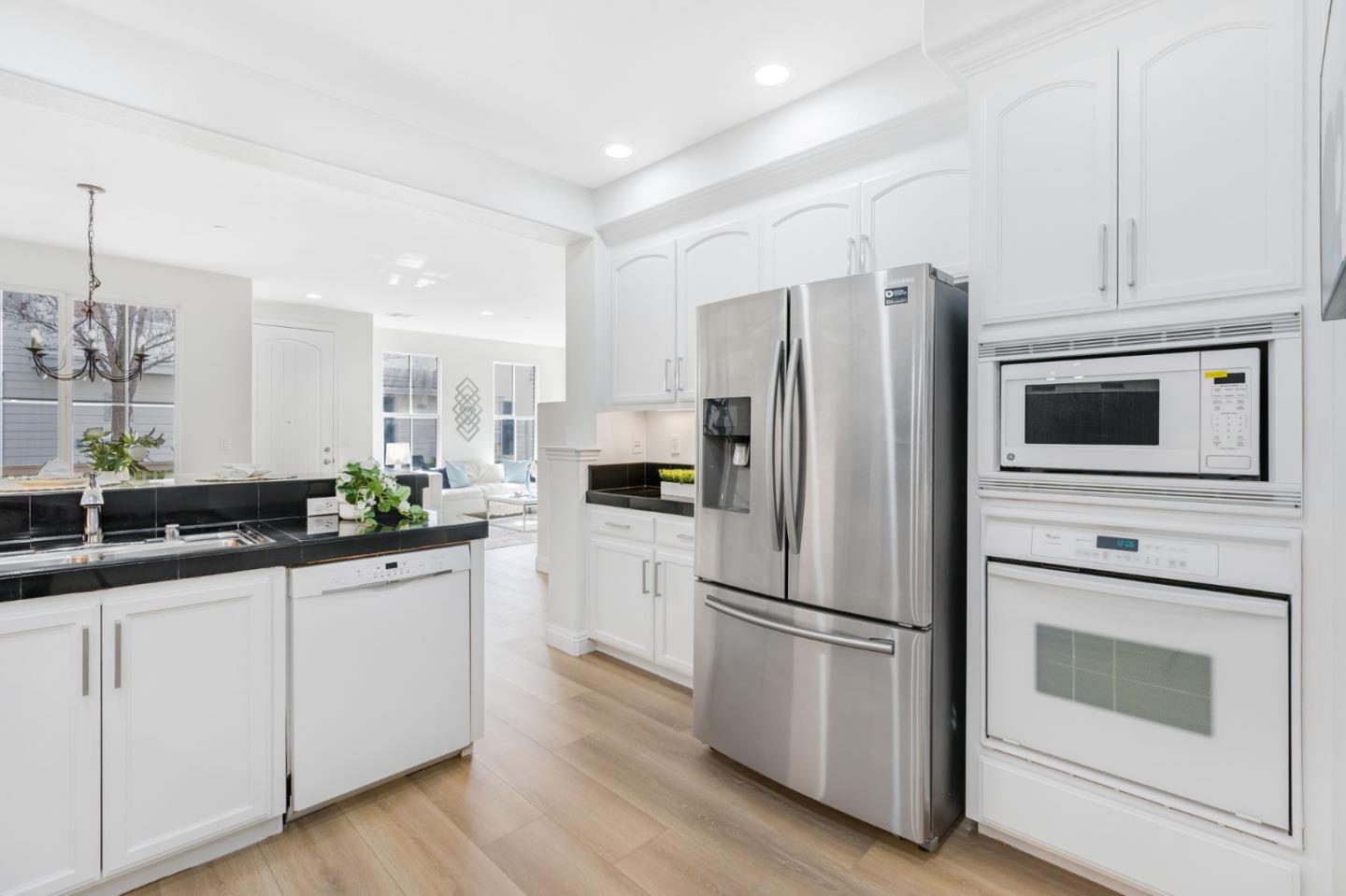 Detail Gallery Image 16 of 35 For 49063 Woodgrove Cmn, Fremont,  CA 94539 - 3 Beds | 2/1 Baths