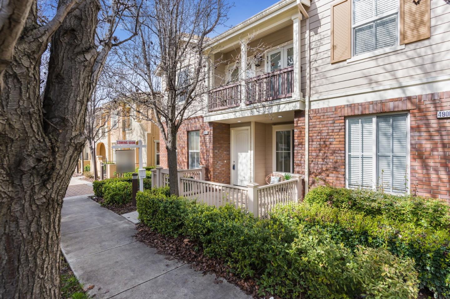 Detail Gallery Image 4 of 35 For 49063 Woodgrove Cmn, Fremont,  CA 94539 - 3 Beds | 2/1 Baths