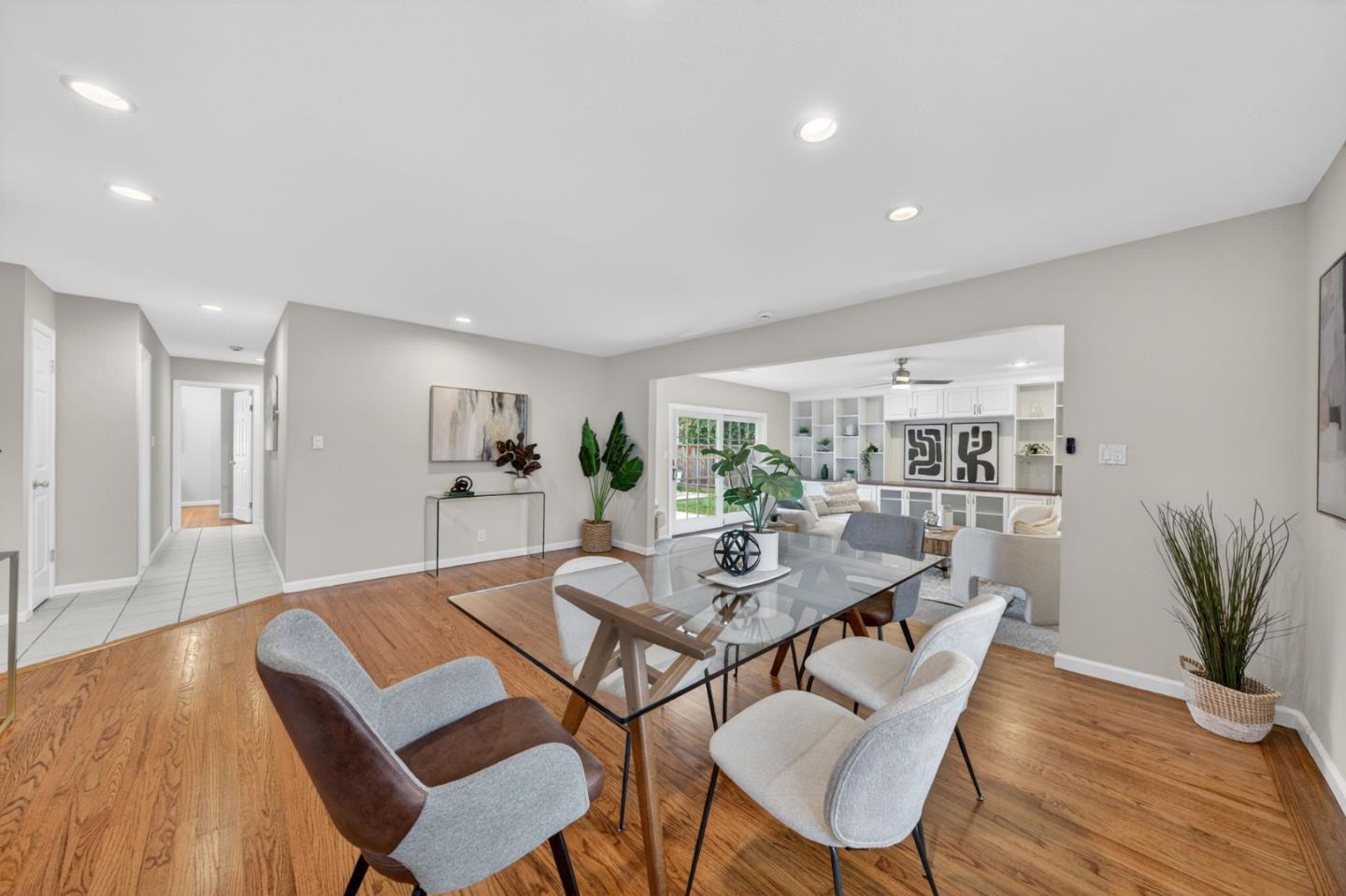 Detail Gallery Image 11 of 53 For 175 Barker St, Milpitas,  CA 95035 - 3 Beds | 2 Baths