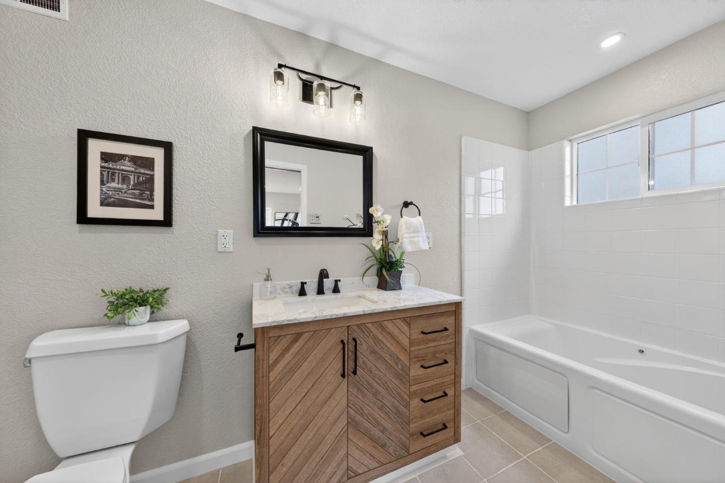 Detail Gallery Image 22 of 53 For 175 Barker St, Milpitas,  CA 95035 - 3 Beds | 2 Baths
